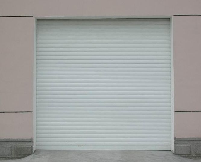 濟南卷簾門廠家為你詳細介紹快速卷簾門比普通卷簾門的優(yōu)點在哪？